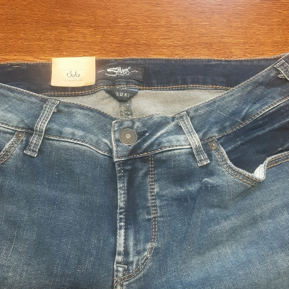 Women's NWT Silver jeans 16 $50.00 # 1324 - Picture 4 of 10